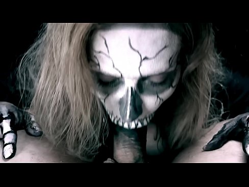 ❤️ Жын қыз қара аузымен әтеш сорып, сперманы жұтып жатыр. ️ Порно kk.pornofilmtv.ru